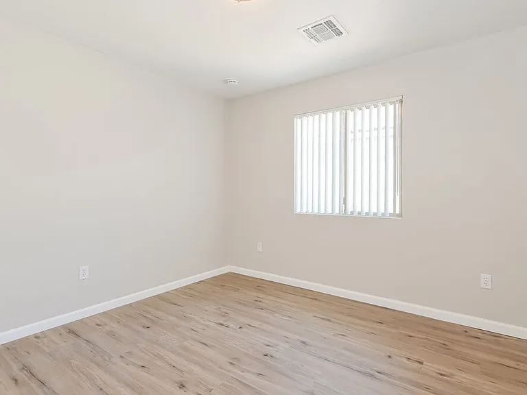 90 W Calle Sauco — Photo 13
