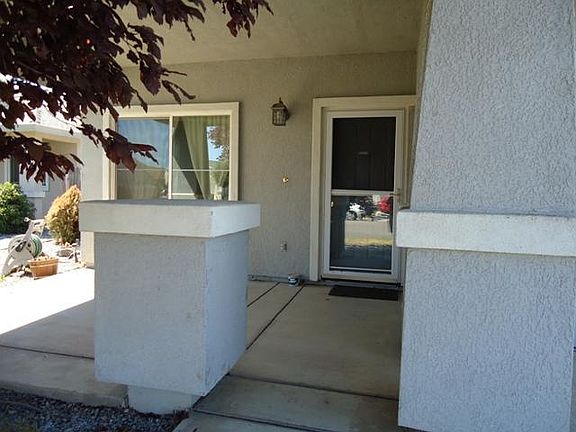 2nd image of 2226 Roberta Ave