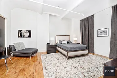 Rented by Bond New York