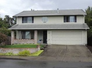 1392 SW 213th Ave, Beaverton, OR 97003