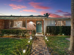 239 SE 34th Ave, Boynton Beach, FL 33435