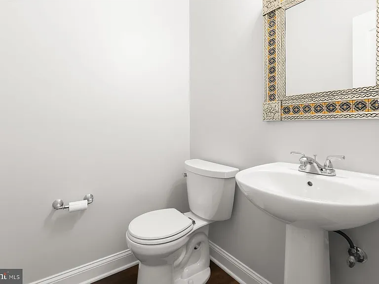 7207 Phelps Hill Ct — Photo 20