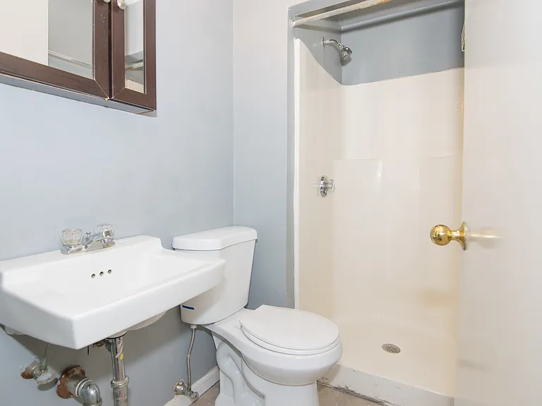 127 Glenville Ave #127 — Photo 17