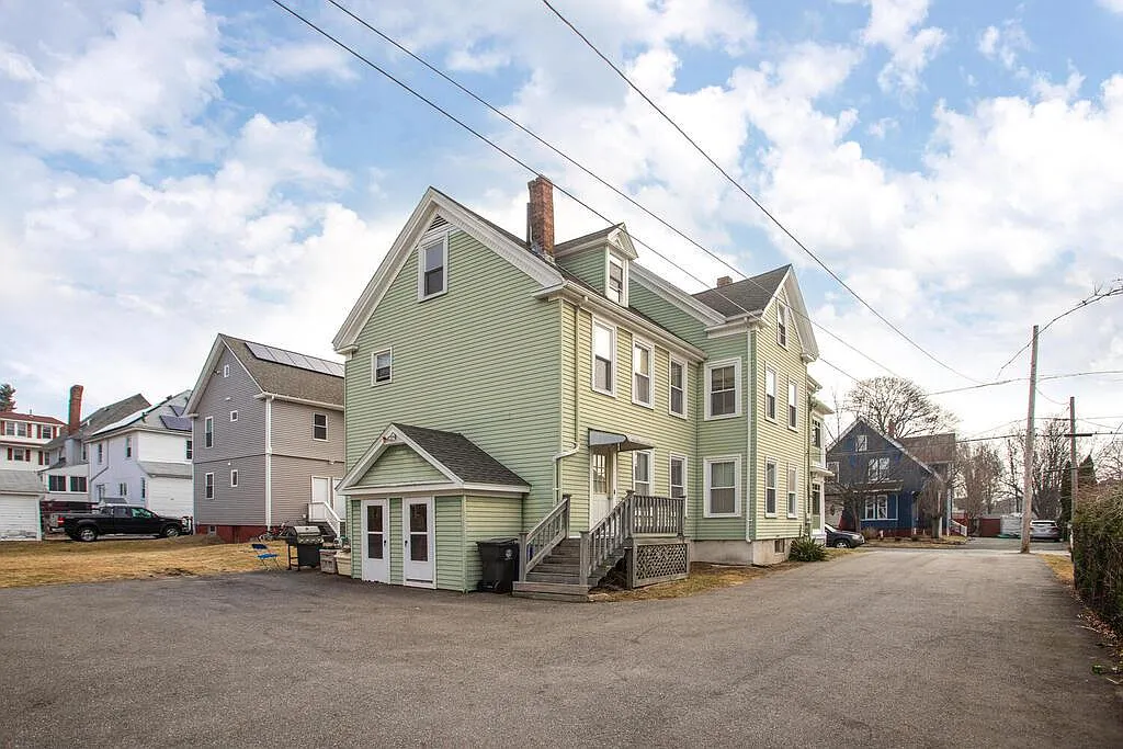 2 bed, 1200 sqft, $2,300 — Photo 4