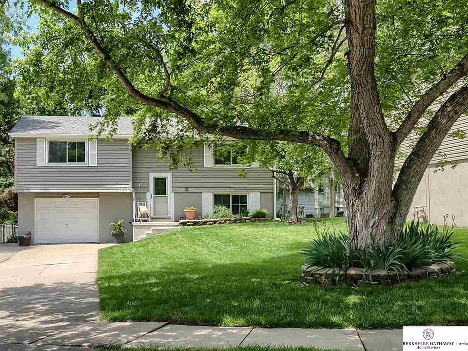 1st image of 5225 Goldenrod Cir