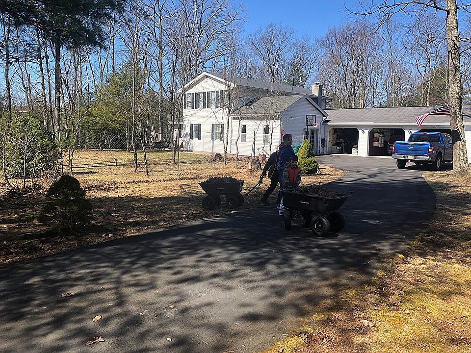 2nd image of 44 Tara Dr