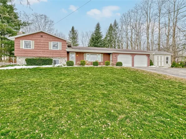 4875 Emerson Rd, Canandaigua, NY 14424