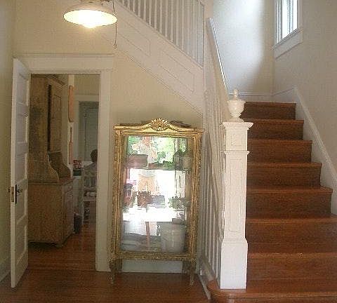 Entry Foyer / Entrance