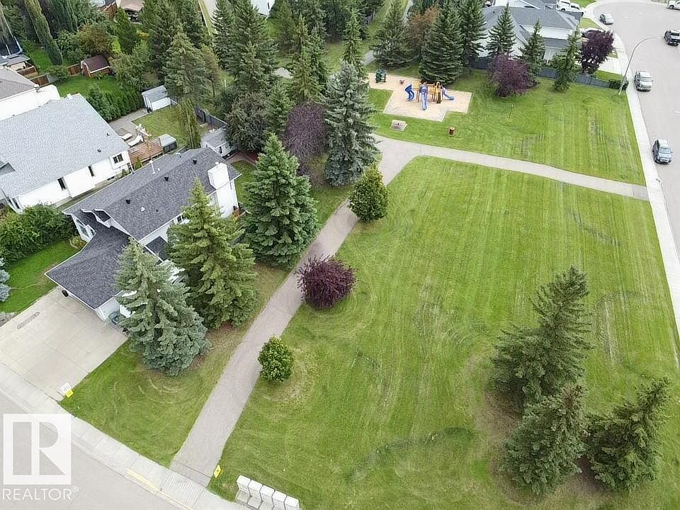 1st image of 4705 43rd St