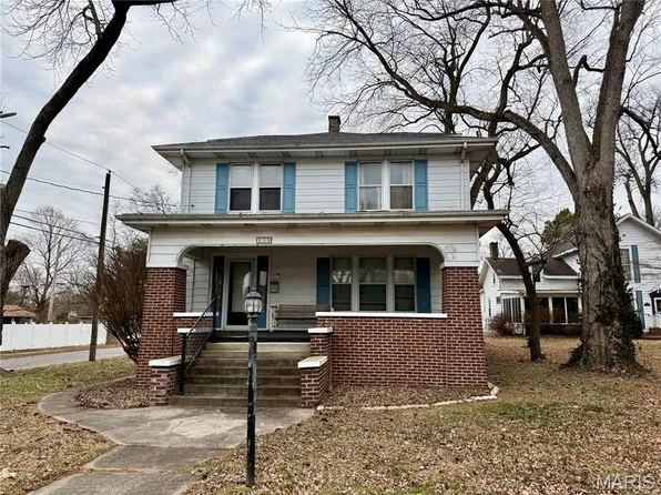 335 E North St, Du Quoin, IL 62832
