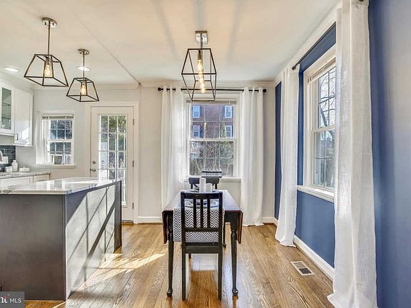 5th image of 3026 S Abingdon St