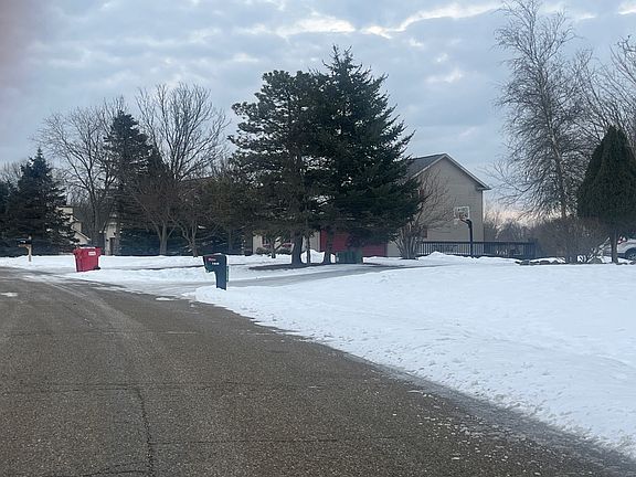 5th image of 7658 Thunder Bay Dr