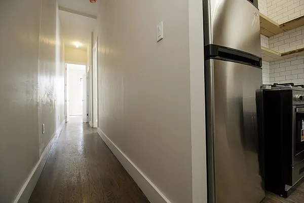 Rented by Nooklyn NYC LLC | media 18