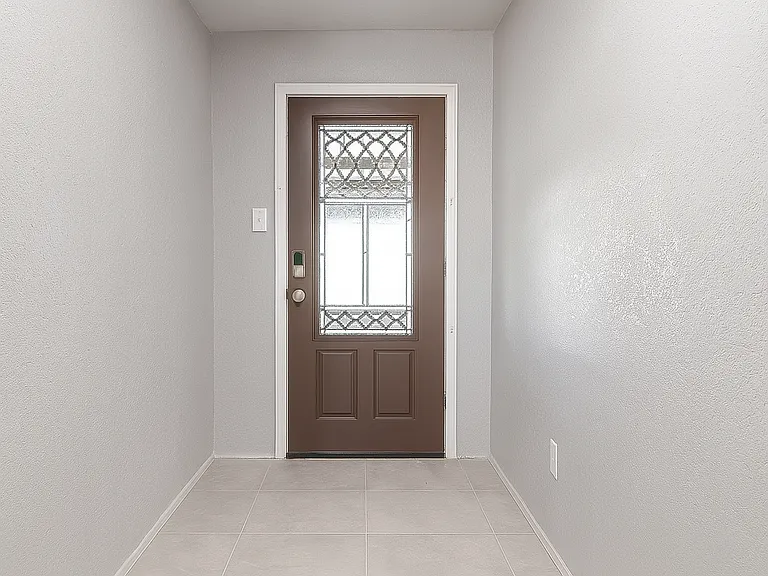 2214 S Missouri St — Photo 4