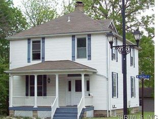 317 Walnut St, Highland, IL 62249