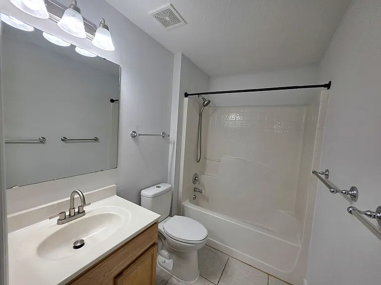 5230 Compass Pointe Cir — Photo 23