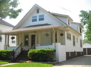 35305 Chestnut St, Wayne, MI 48184