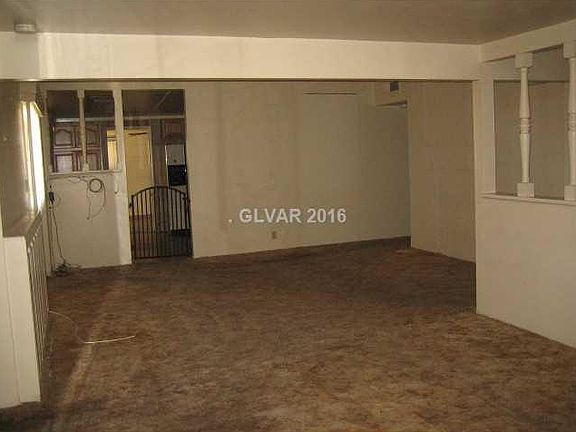 4th image of 1566 El Segundo Ave