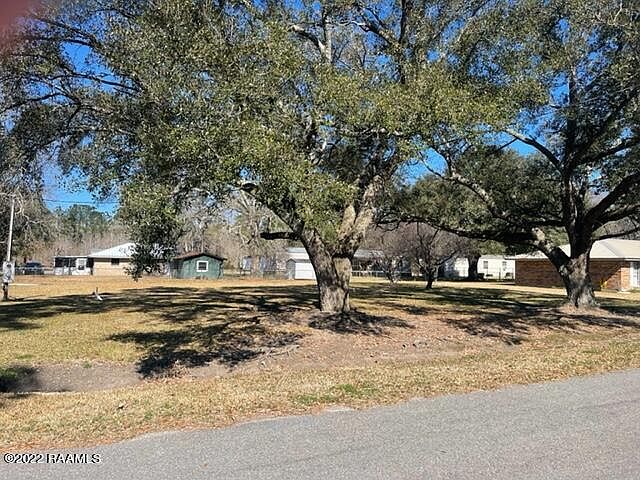 1st image of 744 Sidney Dr