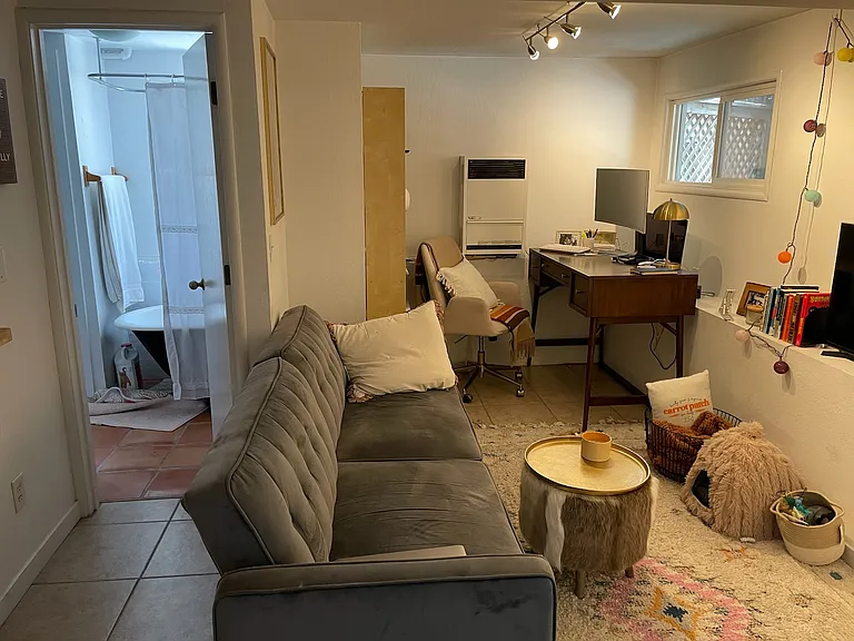 2112 Curtis St — Photo 19