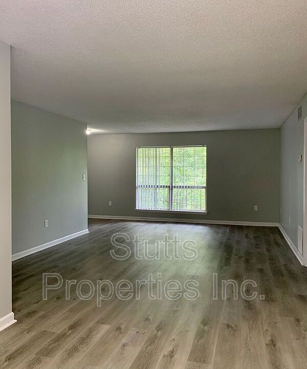1st image of 1825 Darby Dr Unit H-9