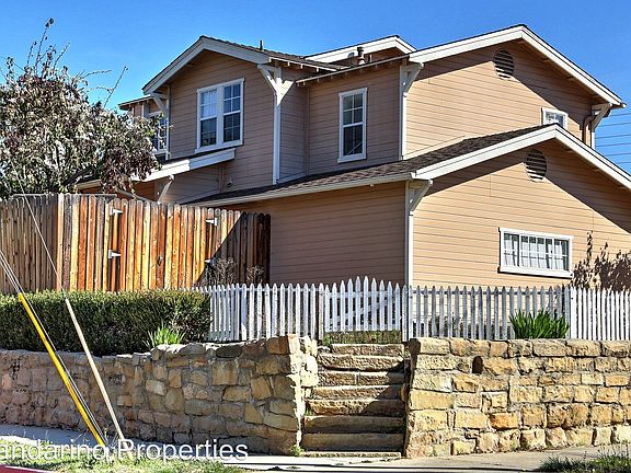 5th image of 1204 Blanchard St