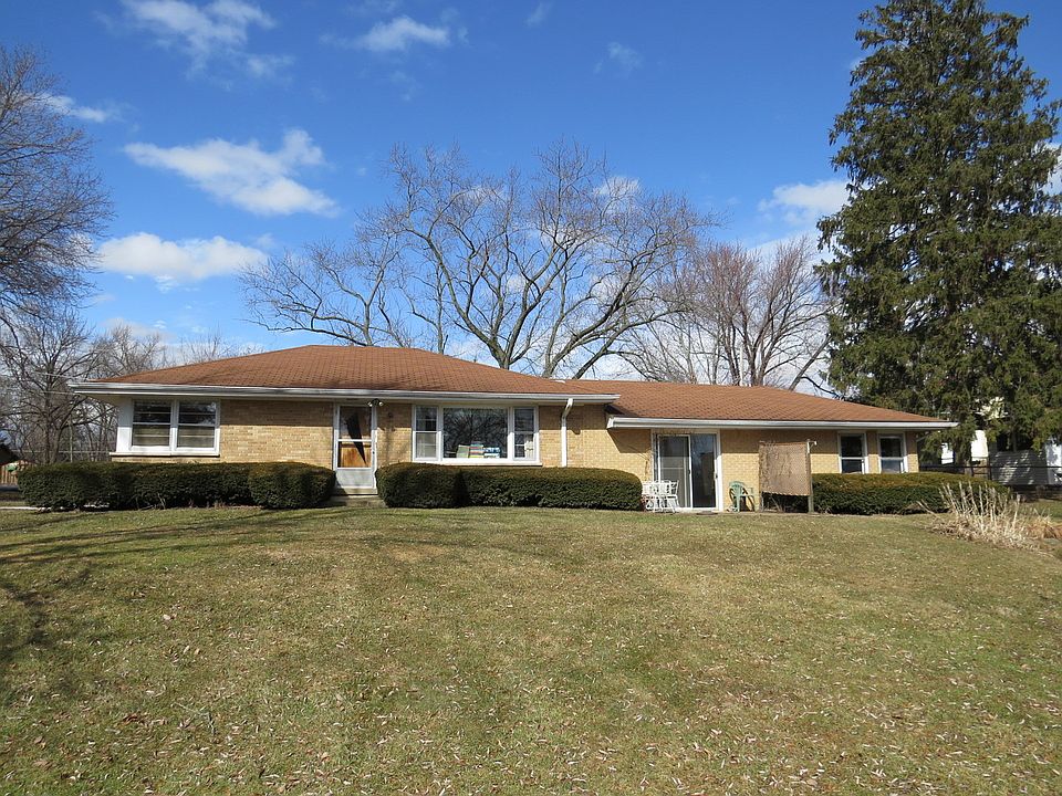 1st image of 23823 W Rosemont Ln