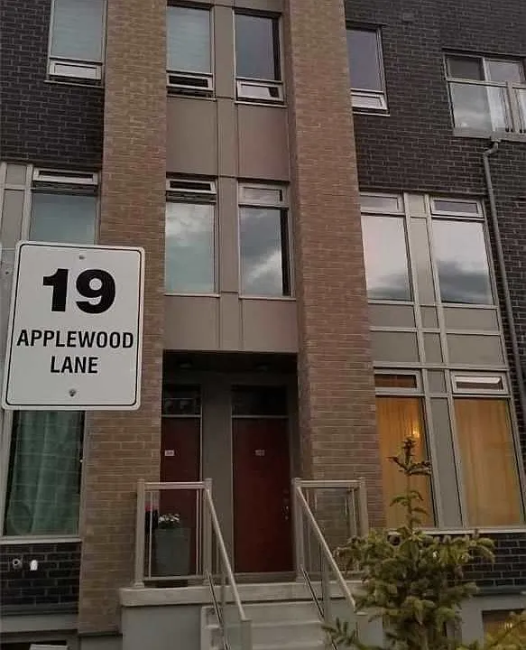 19 Applewood Ln #248