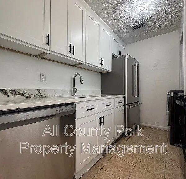 3020 Galaxy Ln — Photo 7