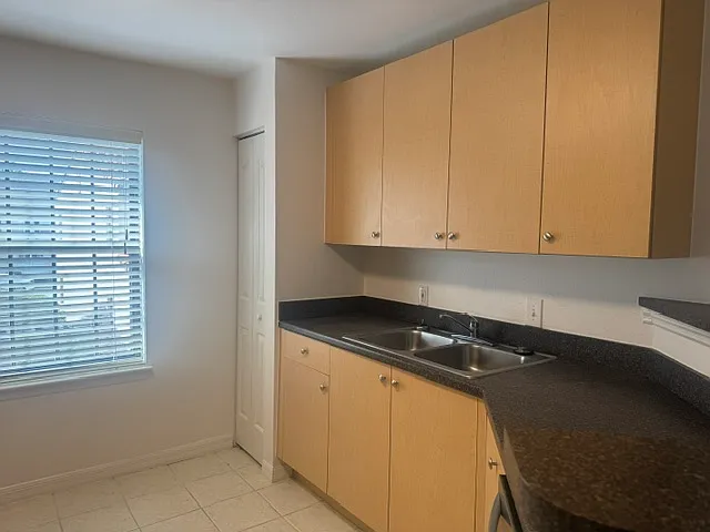 1001 Via Capri Ln #201 — Photo 12