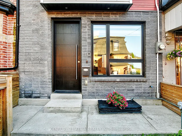 10 Palmerston Ave — Photo 2