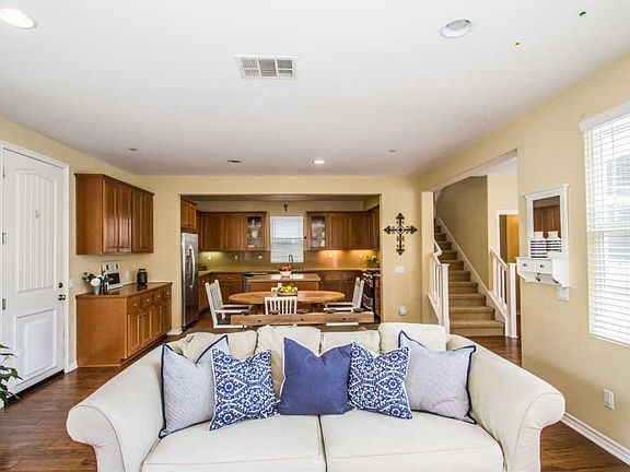 4th image of 8239 Quartz St
