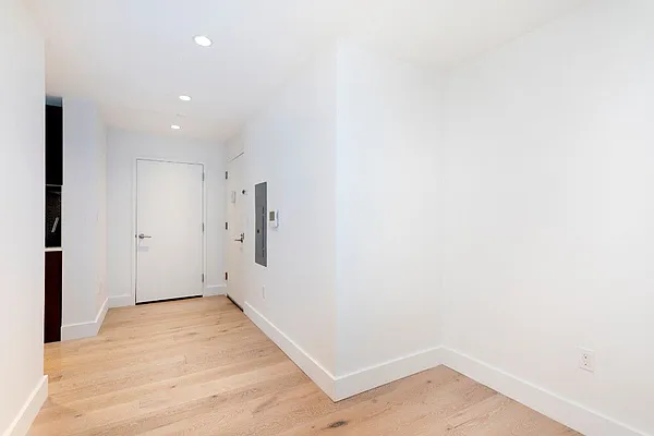 Rented by Living New York | media 23