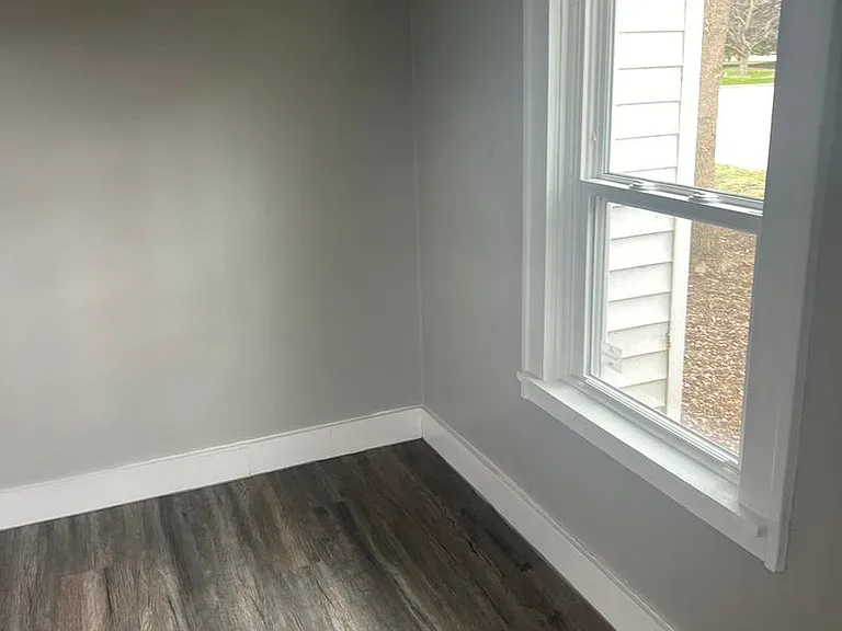 413 Green St — Photo 5