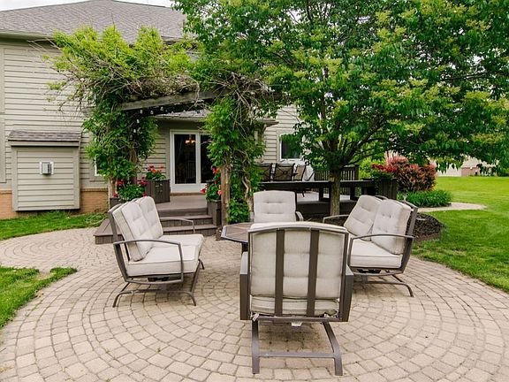4th image of 4877 Polo Fields Dr