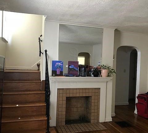 4th image of 83 N Brinker Ave