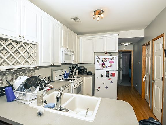 3rd image of 1506 N Bosworth Ave APT 1