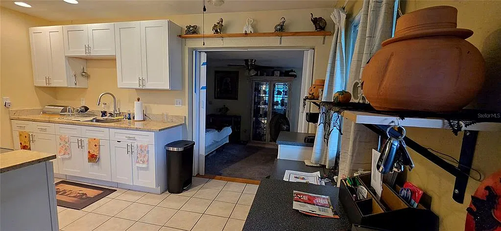 3 bed, 2.0 bath, 1064 sqft, $2,000 — Photo 4
