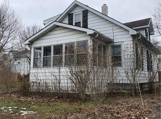 31 Leroy St, Rochester, NY 14612