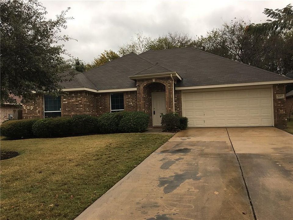 1st image of 1607 Westgate Dr