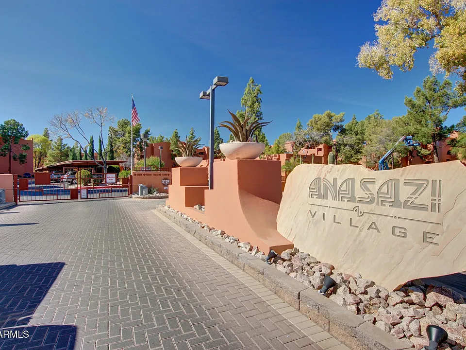 4303 E Cactus Rd #202