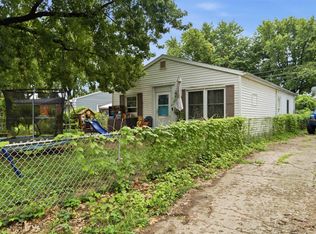 1606 Koch St, Pekin, IL 61554
