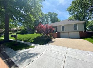 8131 N Kirkwood Ave, Kansas City, MO 64151