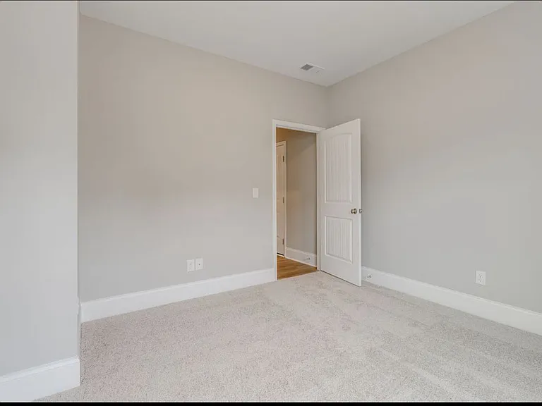 5001 Lincoln Reece Ln — Photo 17