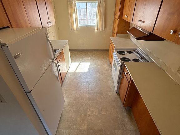 3rd image of 1647 Mill St APT 3