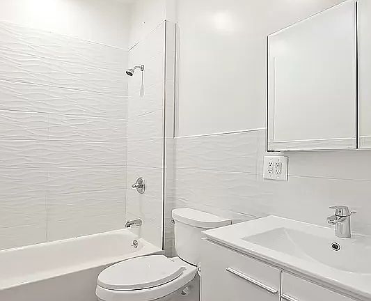 4th image of 215 Butler St #2