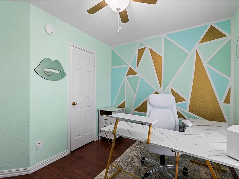 10819 Redwood Dr — Photo 25