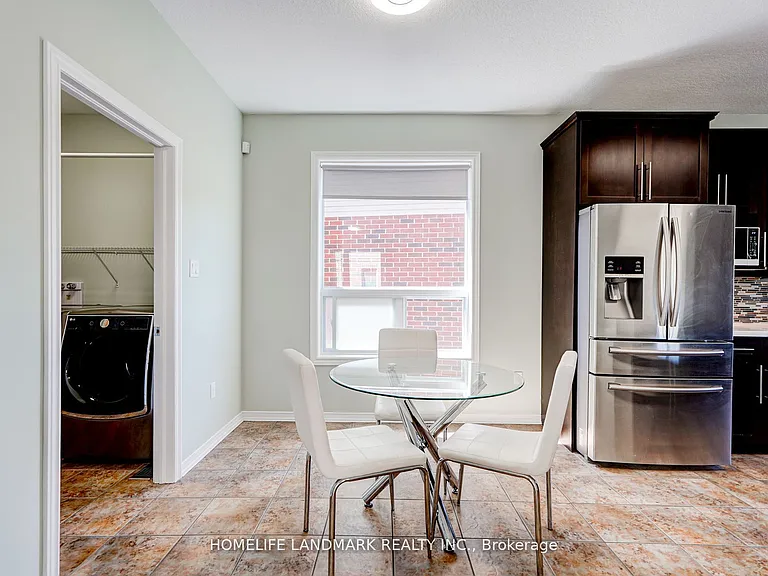629 College Ave — Photo 12