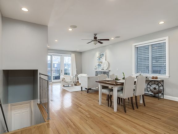 5th image of 1441 W Augusta Blvd APT 1E
