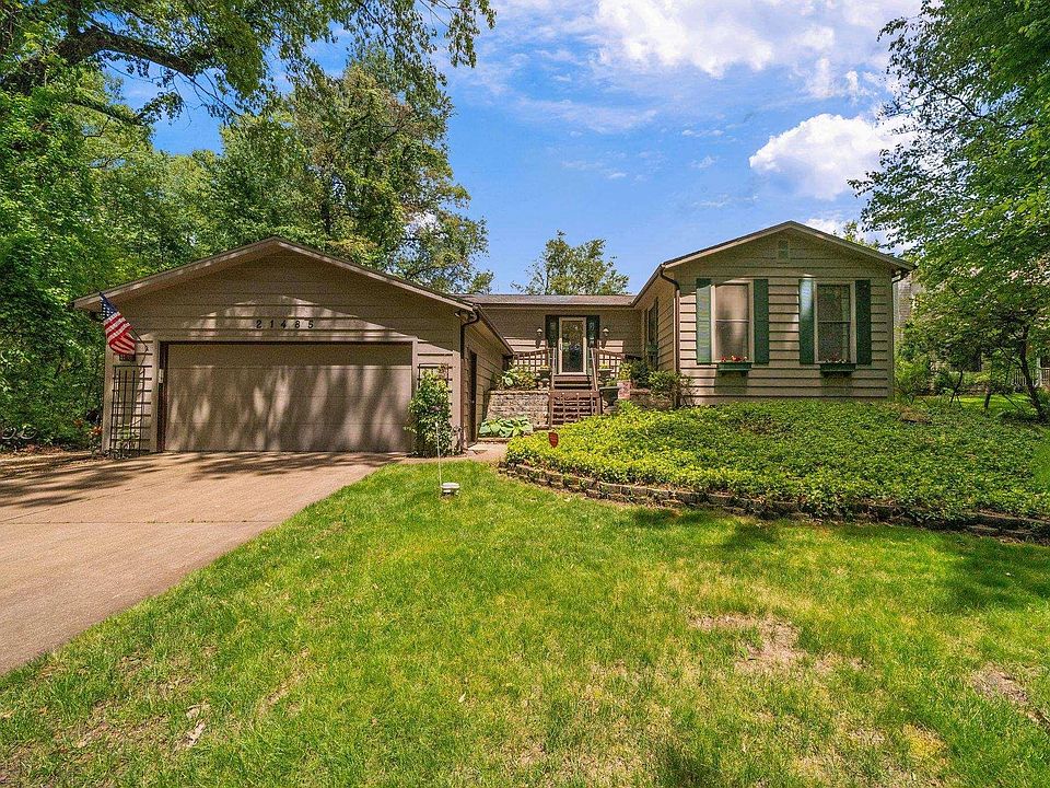 1st image of 21485 Wallen Dr